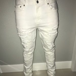 Men’s ripped white jeans